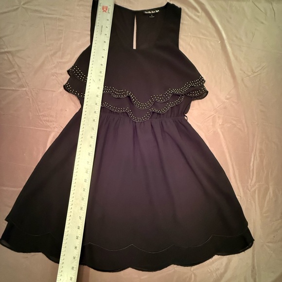 Vintage Y2K Black Sleeveless Scalloped Edge Tiered Mini Dress w/ Beading Small - Picture 9 of 12